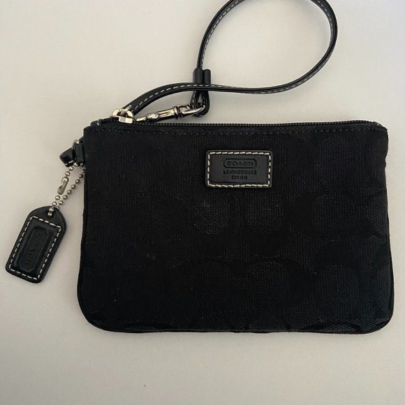 Coach Handbags - 3/$20 Coach Black Signature Wristlet